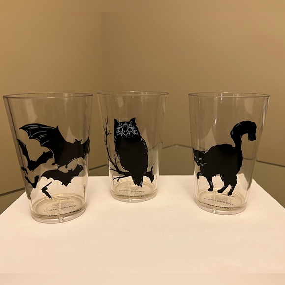 3 Pottery Barn Halloween Plastic Cups - Picture 1 of 4
